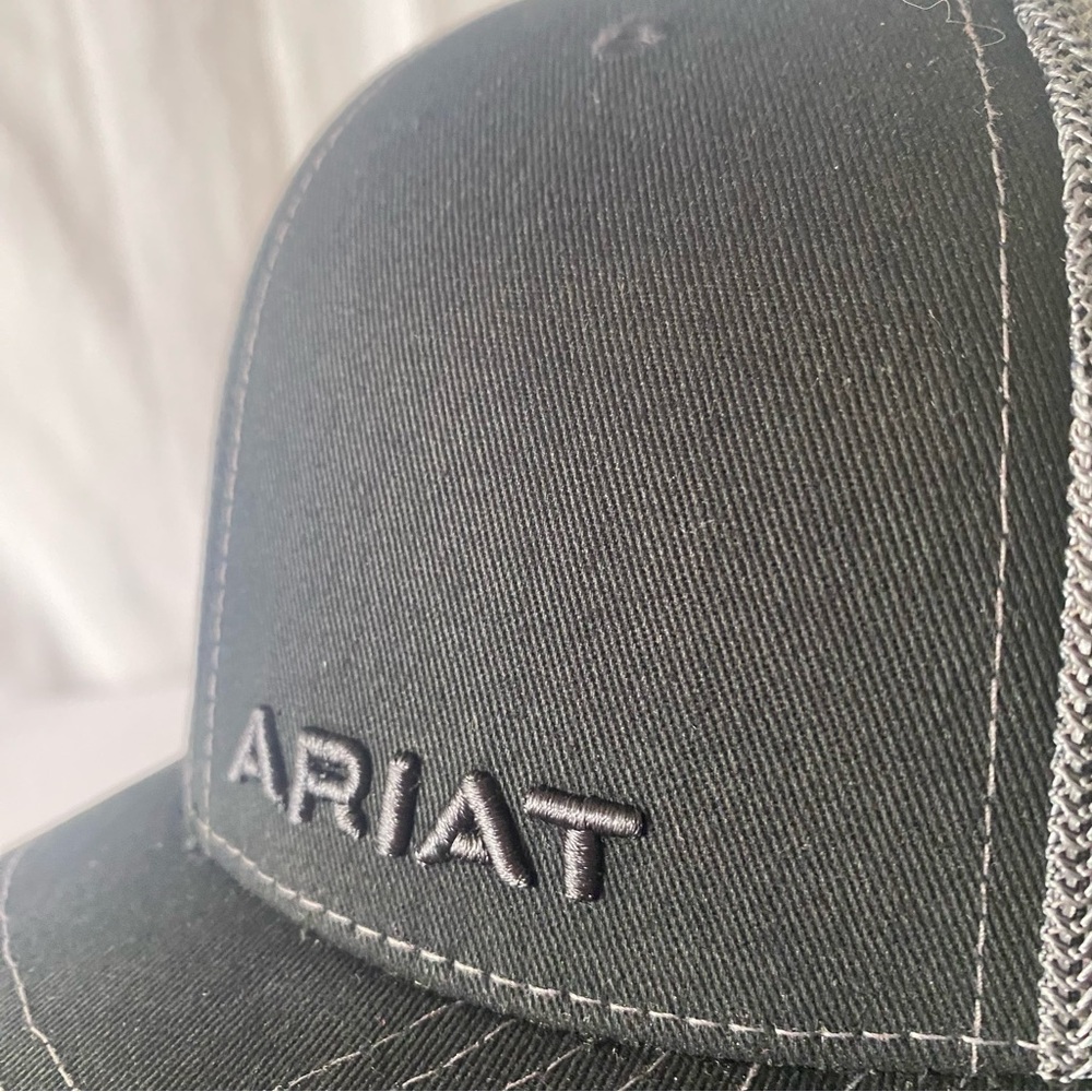 Ariat Charcoal Gray trucker snapback Cap